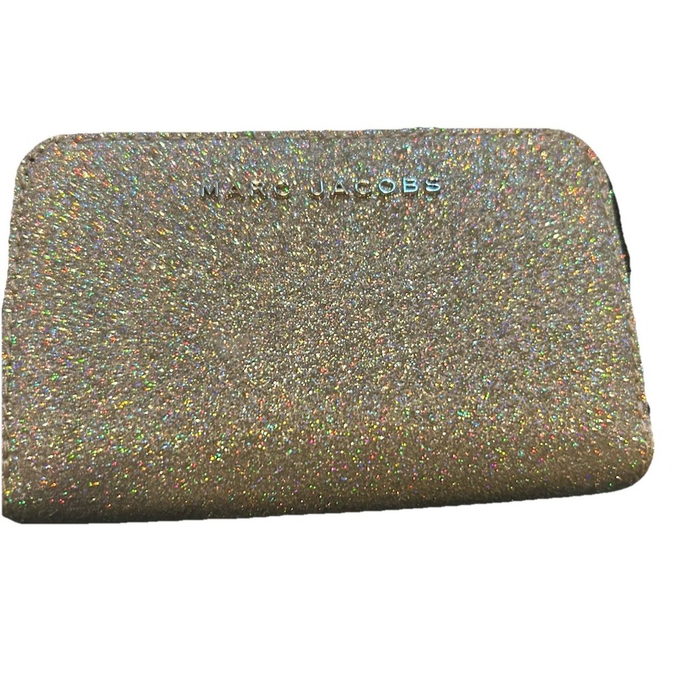 MARC JACOBS Mini Glitter Compact Wallet in Silver